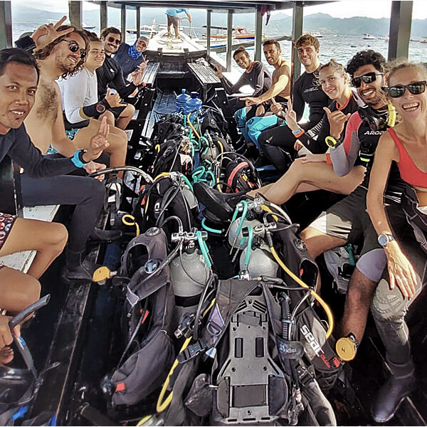 padi idc gili islands jan 2024 boat 2